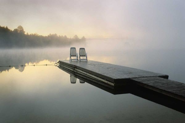 Canada, Ontario, Algonquin PP, Chairs on dock